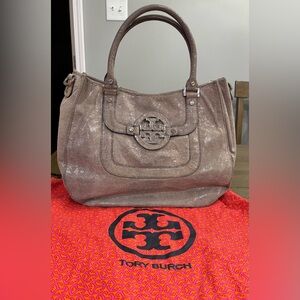 Tory Burch Amanda Hobo Bag in Taupe Snakeskin-Embossed Leather